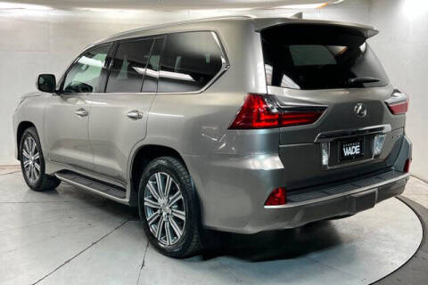 2017 Lexus LX 570