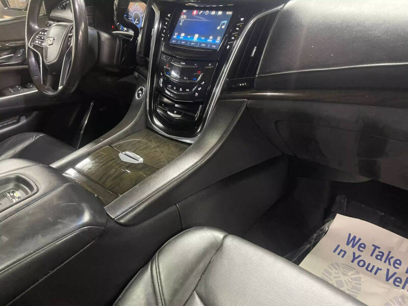 2016 Cadillac Escalade Platinum