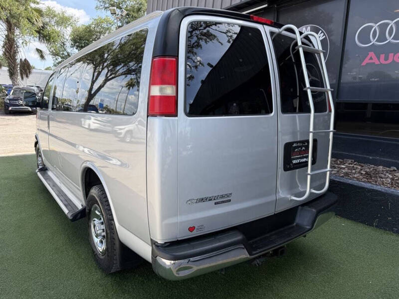 2014 Chevrolet Express LT 2500