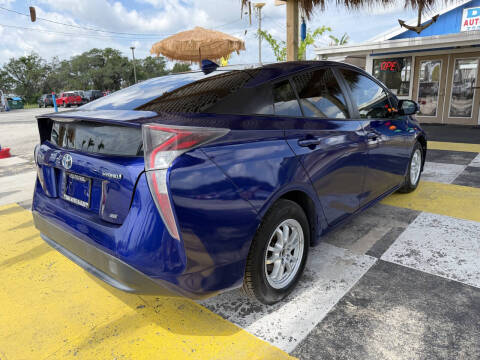 2016 Toyota Prius Two Eco