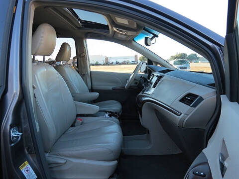 2011 Toyota Sienna