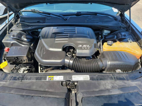 2015 Dodge Challenger SXT Plus