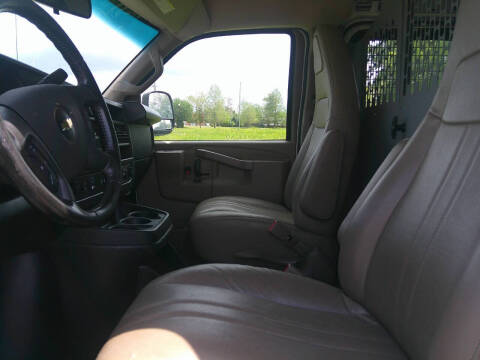 2023 Chevrolet Express 2500