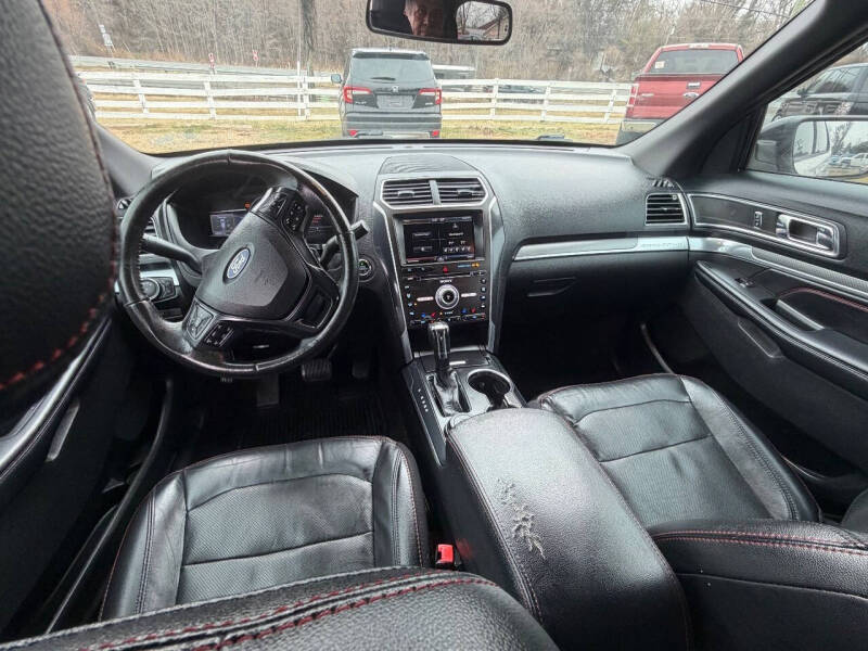 2016 Ford Explorer Sport