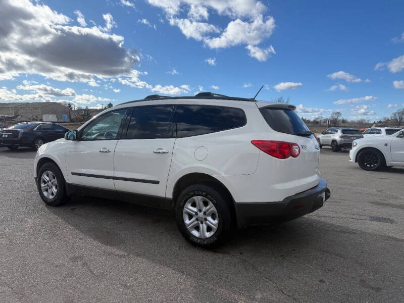 2010 Chevrolet Traverse LS