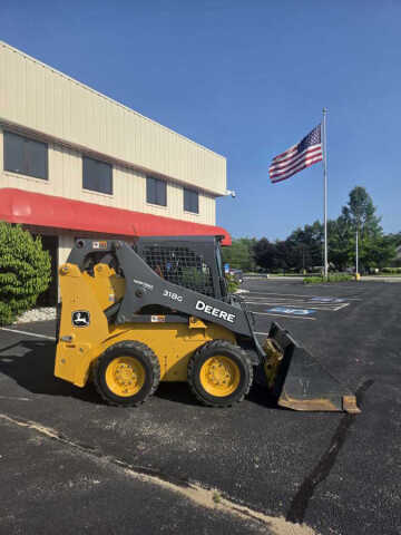 2019 John  Deere 318G