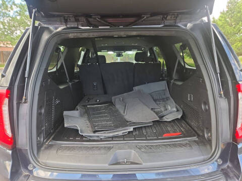 2023 GMC Yukon XL SLE