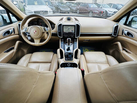 2014 Porsche Cayenne Platinum