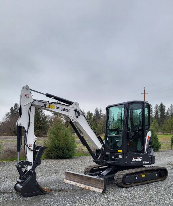 2021 Bobcat E35 Mini Excavator for sale at CPMTRUCKSALES.COM in Central Point OR