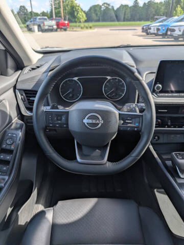 2025 Nissan Rogue SV