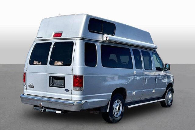 2005 Ford E-Series