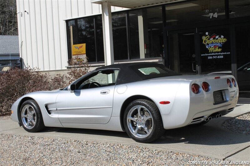 2001 Chevrolet Corvette 12