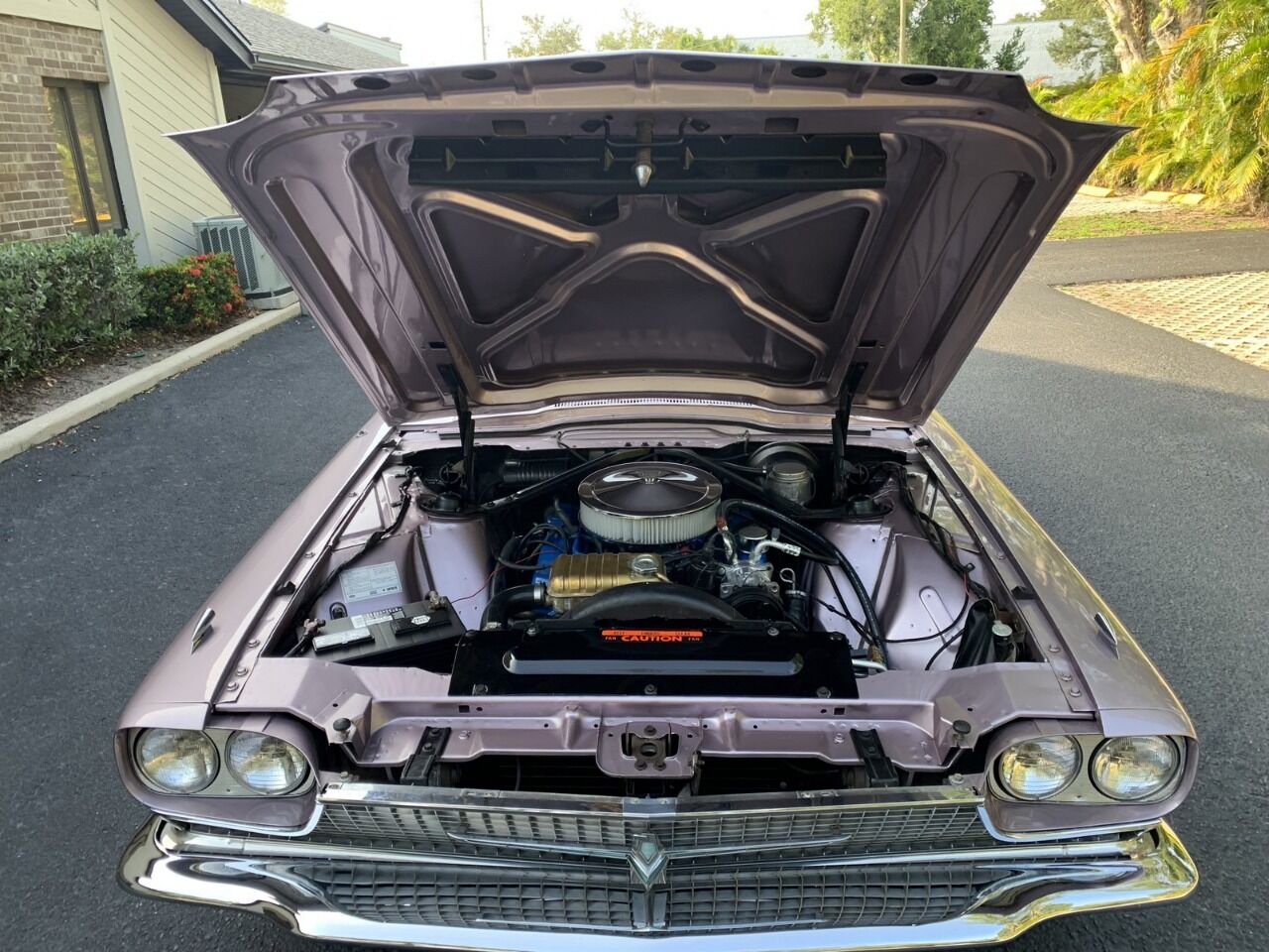 1966 Ford Thunderbird 54