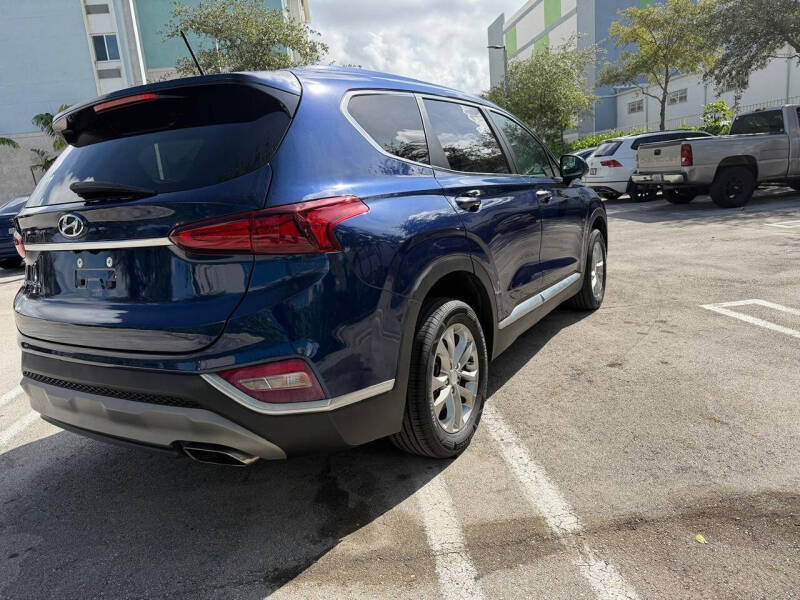 2020 Hyundai Santa Fe SE