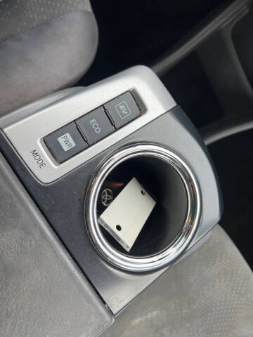 2012 Toyota Prius v Two