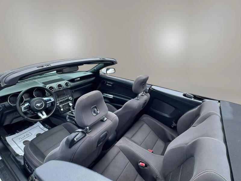 2015 Ford Mustang V6