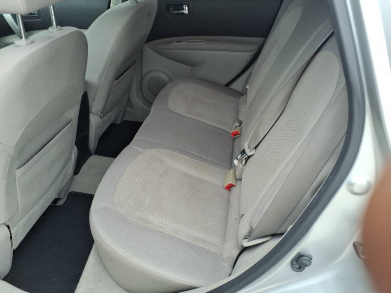 2011 Nissan Rogue S Krom