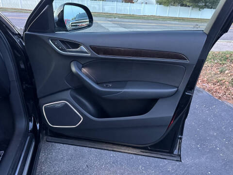 2016 Audi Q3 2.0T quattro Prestige