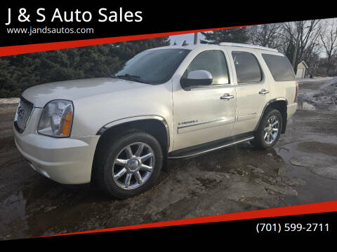 2009 GMC Yukon for sale at J & S Auto Sales in Thompson ND