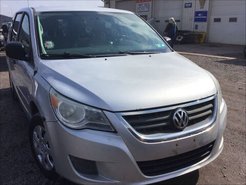 2010 Volkswagen Routan for sale at Troy's Auto Sales in Dornsife PA