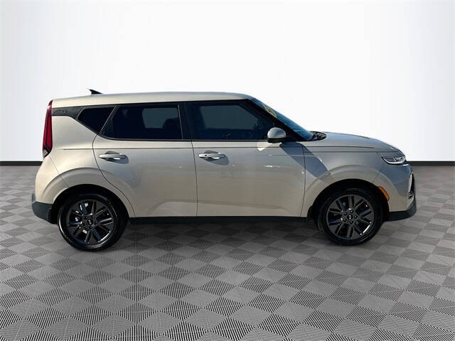 2020 Kia Soul EX photo 8