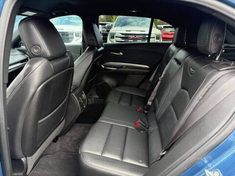 2024 Cadillac XT4 Premium Luxury
