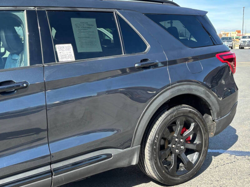 2022 Ford Explorer ST