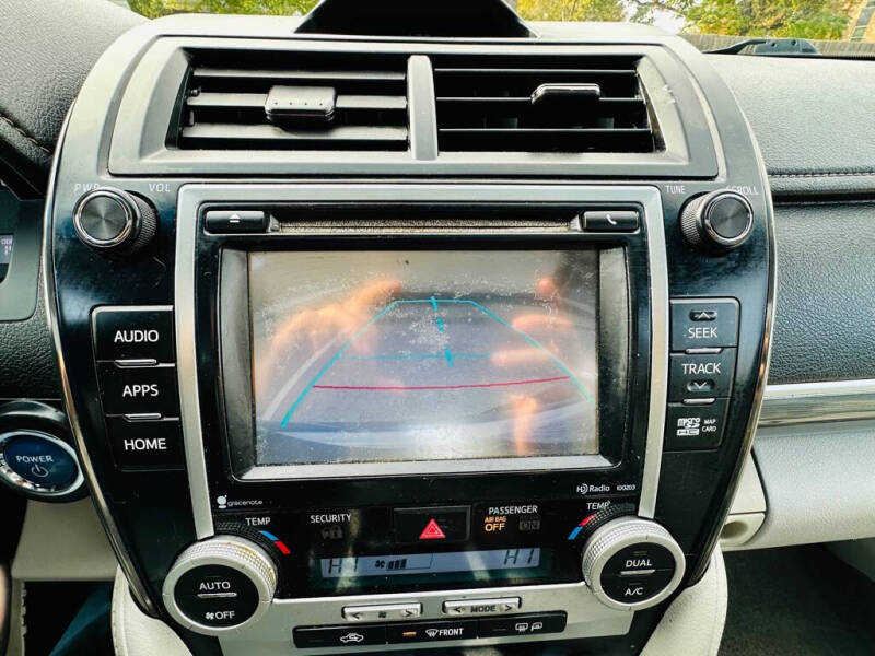 2014 Toyota Camry Hybrid