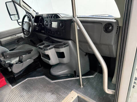 2016 Ford E-Series E-350 SD