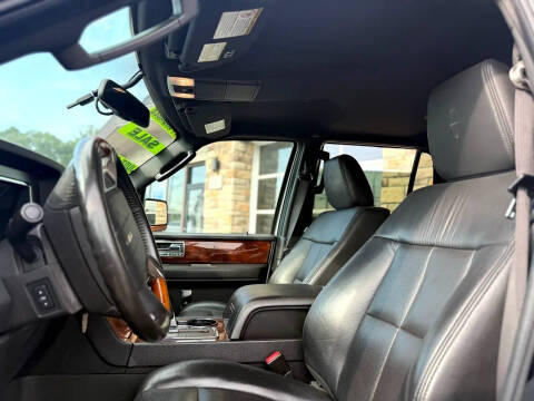2011 Lincoln Navigator