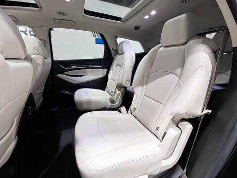 2022 Buick Enclave Essence