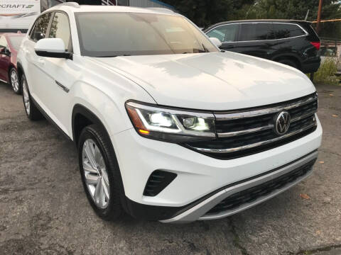 2020 Volkswagen Atlas Cross Sport for sale at Autos Cost Less LLC in Lakewood WA
