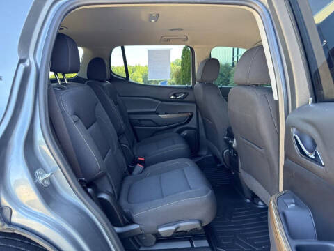 2022 GMC Acadia SLE