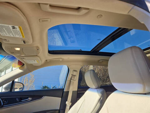 2020 Lincoln Nautilus Reserve