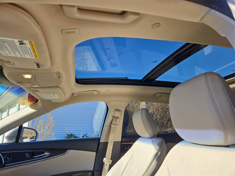 2020 Lincoln Nautilus Reserve