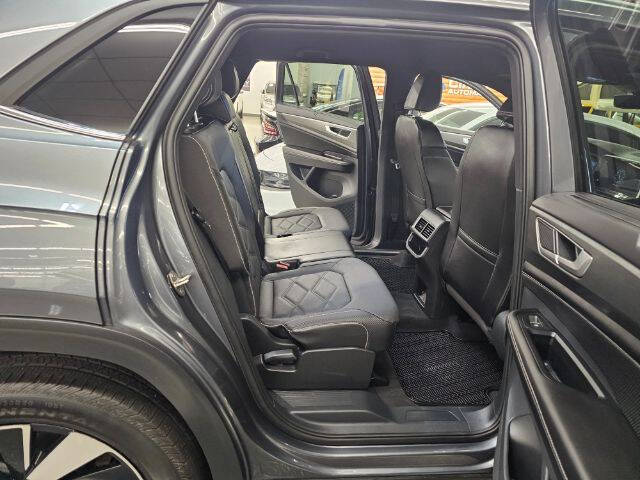 2024 Volkswagen Atlas Cross Sport SE 4Motion