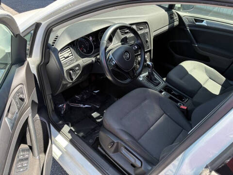 2019 Volkswagen e-Golf SE