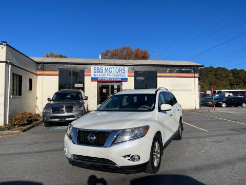 2015 Nissan Pathfinder for sale at S & S Motors in Marietta GA