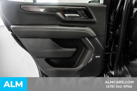 2025 GMC Yukon Elevation