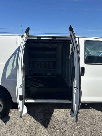 2021 Chevrolet Express 2500