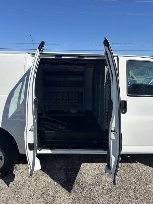 2021 Chevrolet Express 2500