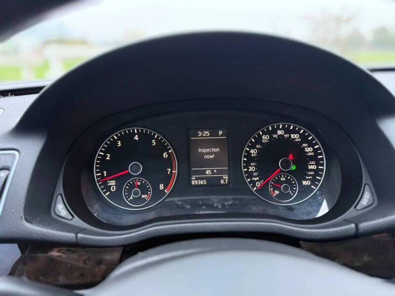 2014 Volkswagen Passat 1.8T SEL Premium PZEV