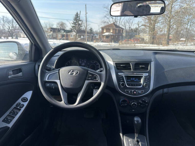 2017 Hyundai Accent SE