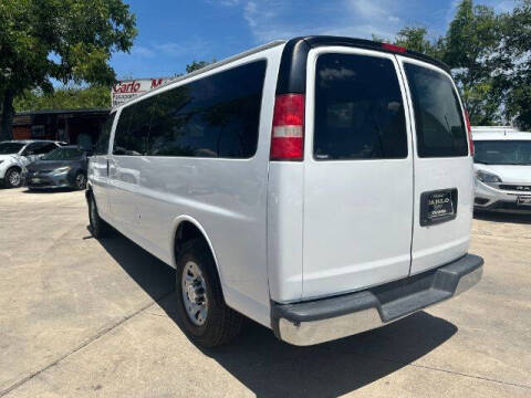 2017 Chevrolet Express LT 3500