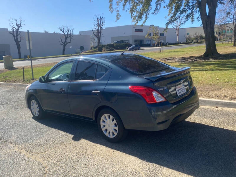 2015 Nissan Versa 1.6 S Plus