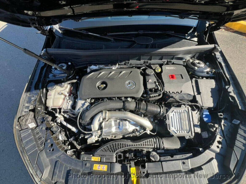 2025 Mercedes-Benz GLB GLB 250 4MATIC