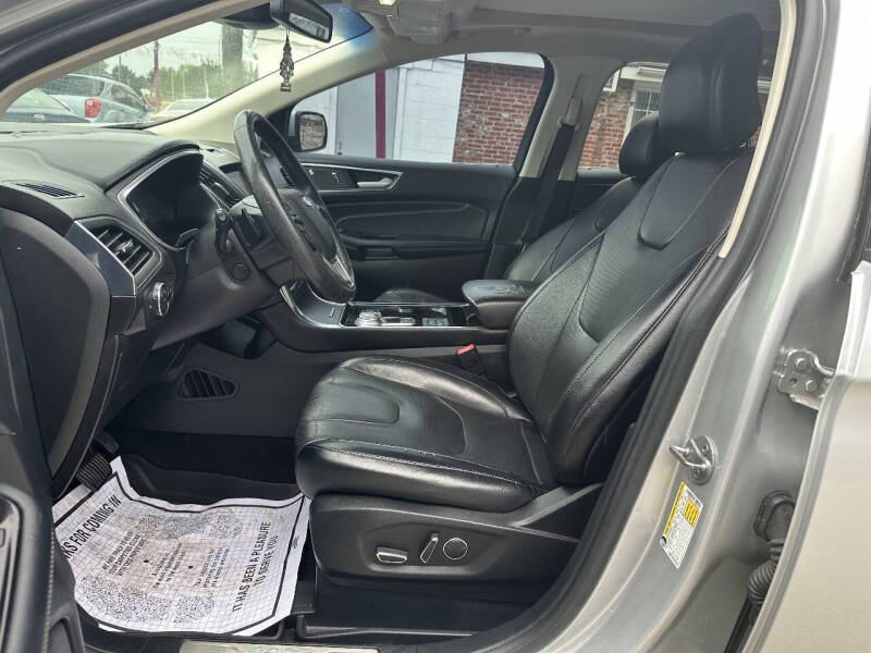 2019 Ford Edge Titanium