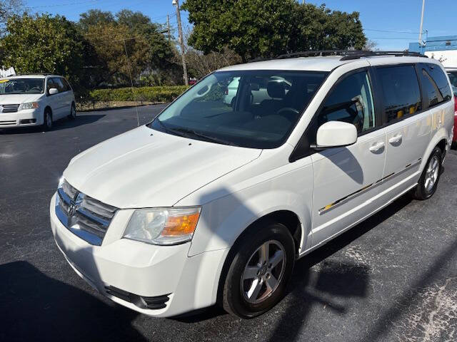 2009 Dodge Grand Caravan SXT's photo