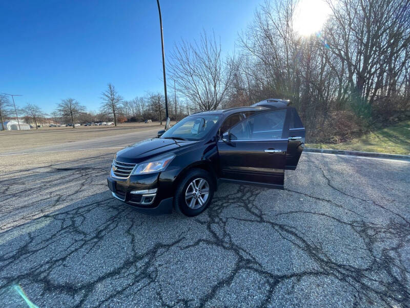 2016 Chevrolet Traverse 1LT photo 9