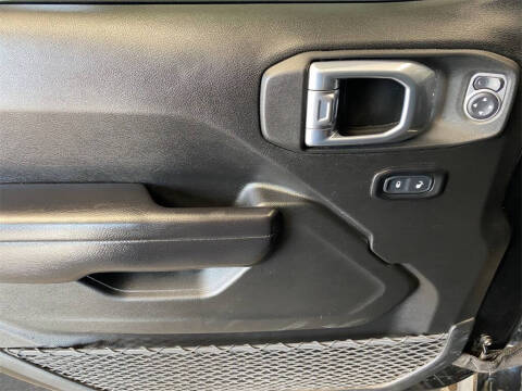 2021 Jeep Gladiator Willys